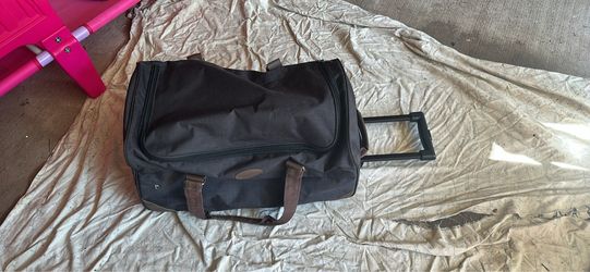 Bella Russo Rolling Duffel Bag
