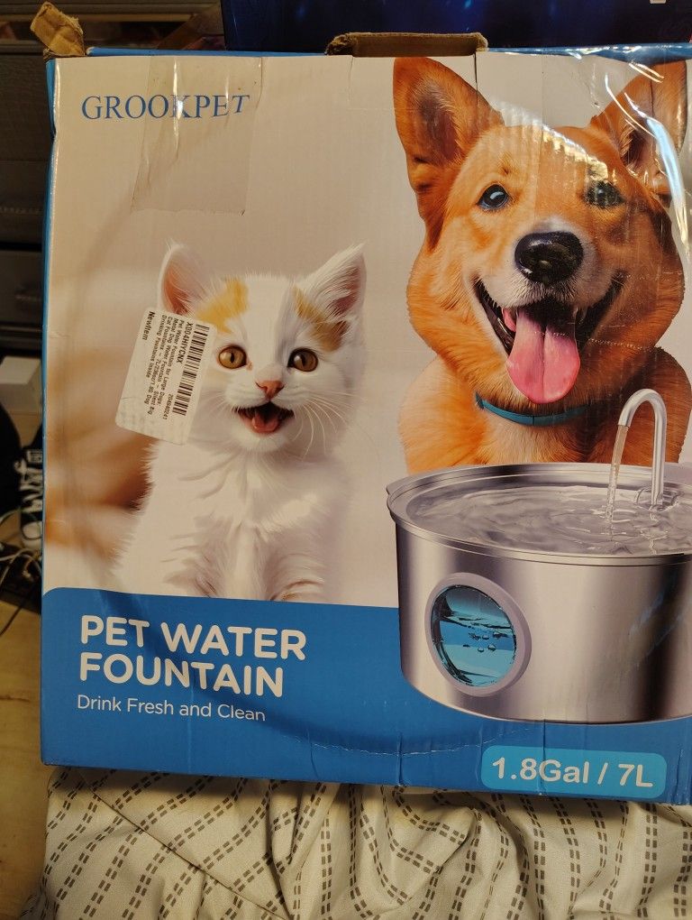 Pet Water Fountain Brand New