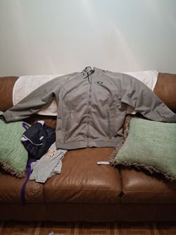 Genuine OAkLEY hooded jacket XXL