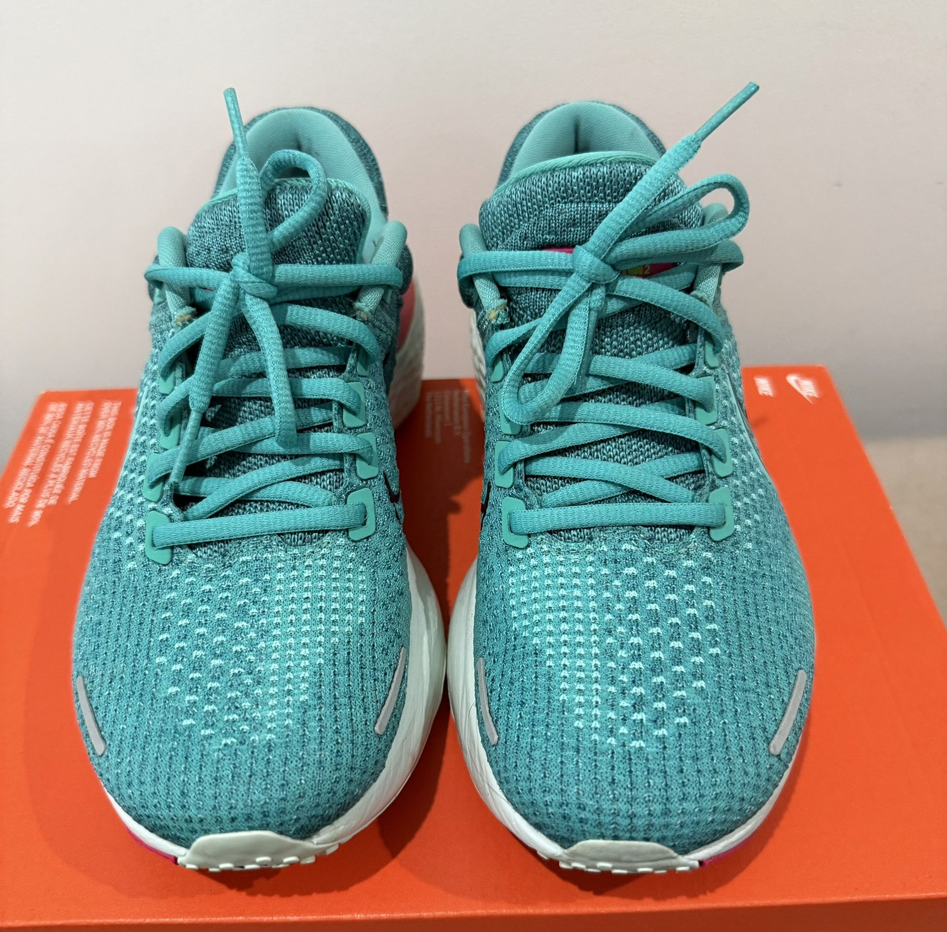 Nike ZoomX Invincible Run FK 2 Women’s Size 8