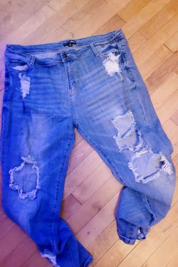 Distressed jeans Size 16