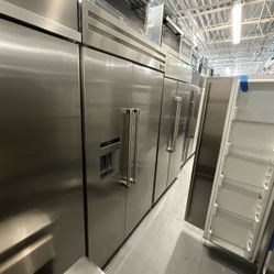 Thermador 48” Built-In Side-by-Side Refrigerator – Stainless Steel – Like New!