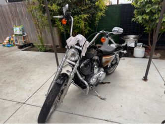 2015 Harley Davidson Sportster 72