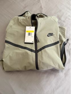 Nike tech fleece woven men’s size S
