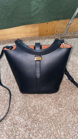 Bucket bag