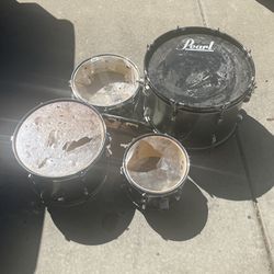 Pearl Drum Set (partial)