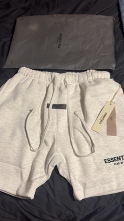 White essential shorts