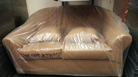 Love Seat sofa/couch