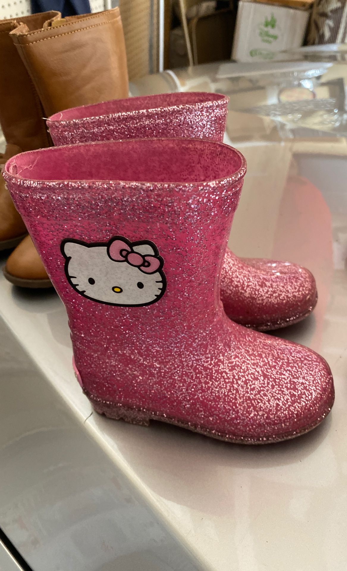 Kids hello kitty rain boots