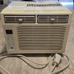 Air Conditioner AC Window Unit A/C Cool Cooling Cold

Works great!
