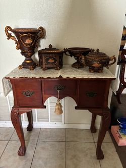 vintage Italian Capodimonte-style decor
