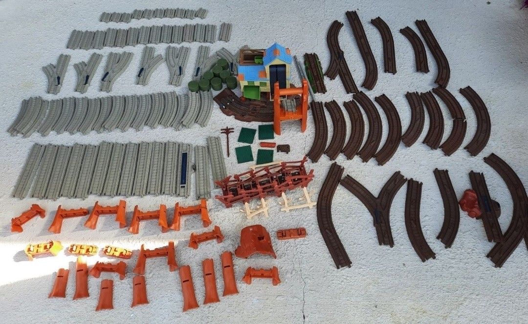Thomas And Friends Motorized Tracks And Trains