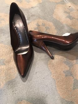 BCBGirls pump