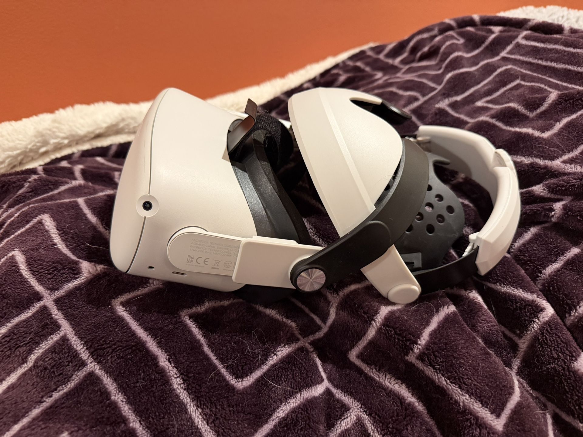 Meta Oculus Quest 2 (With Comfort Head Addition) (and Bonus OG Quest Headset)