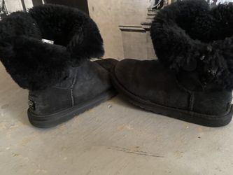 UGG size 3
