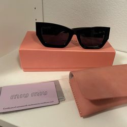 miumiu Sunglasses MU 09WS Runway