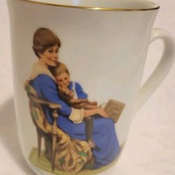Vintage 1982 Norman Rockwell Museum Mug Bed Time Gold Trim 4" Tall