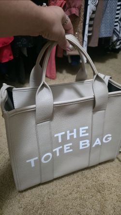 Tote bag
