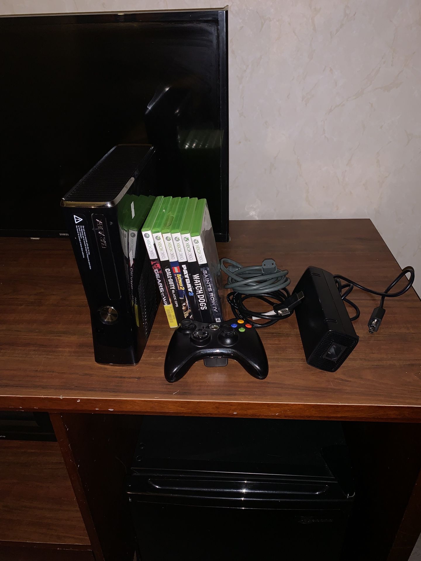 Xbox 360 And 6 Games