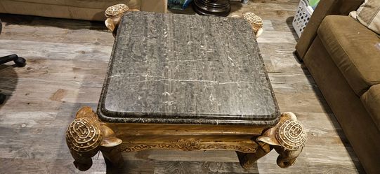 INTAGE MARBLE TOP COFFEE TABLE SCULPTURED ELEPHANT HEAD LEGS