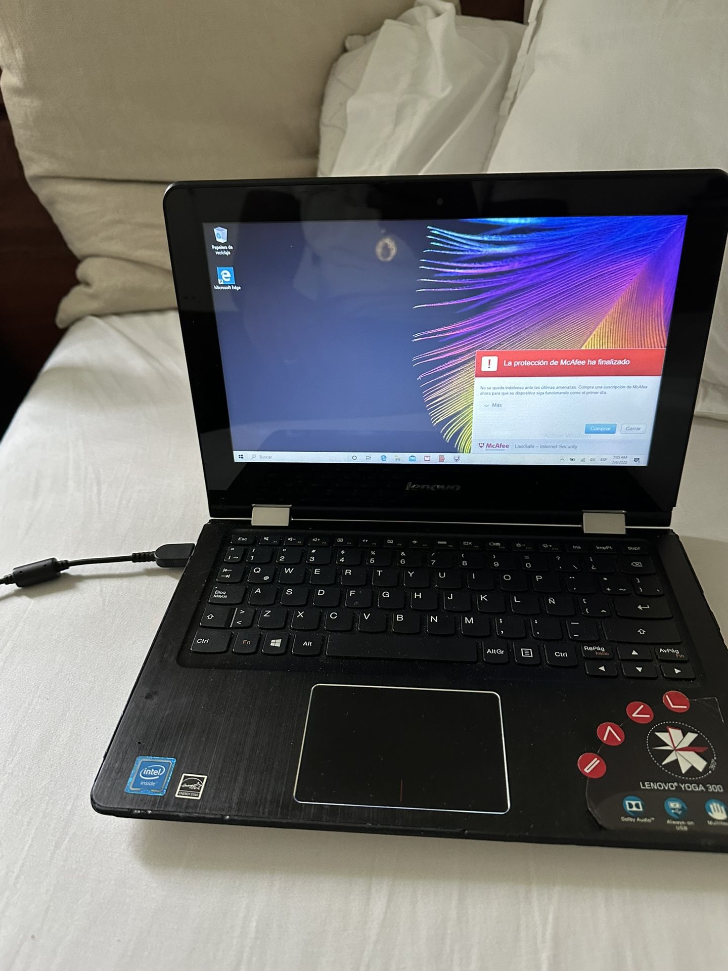 Lenovo Yoga 300
