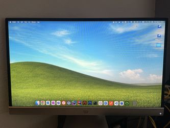 Lightly used HP Pavilion 27 inch xi monitor 