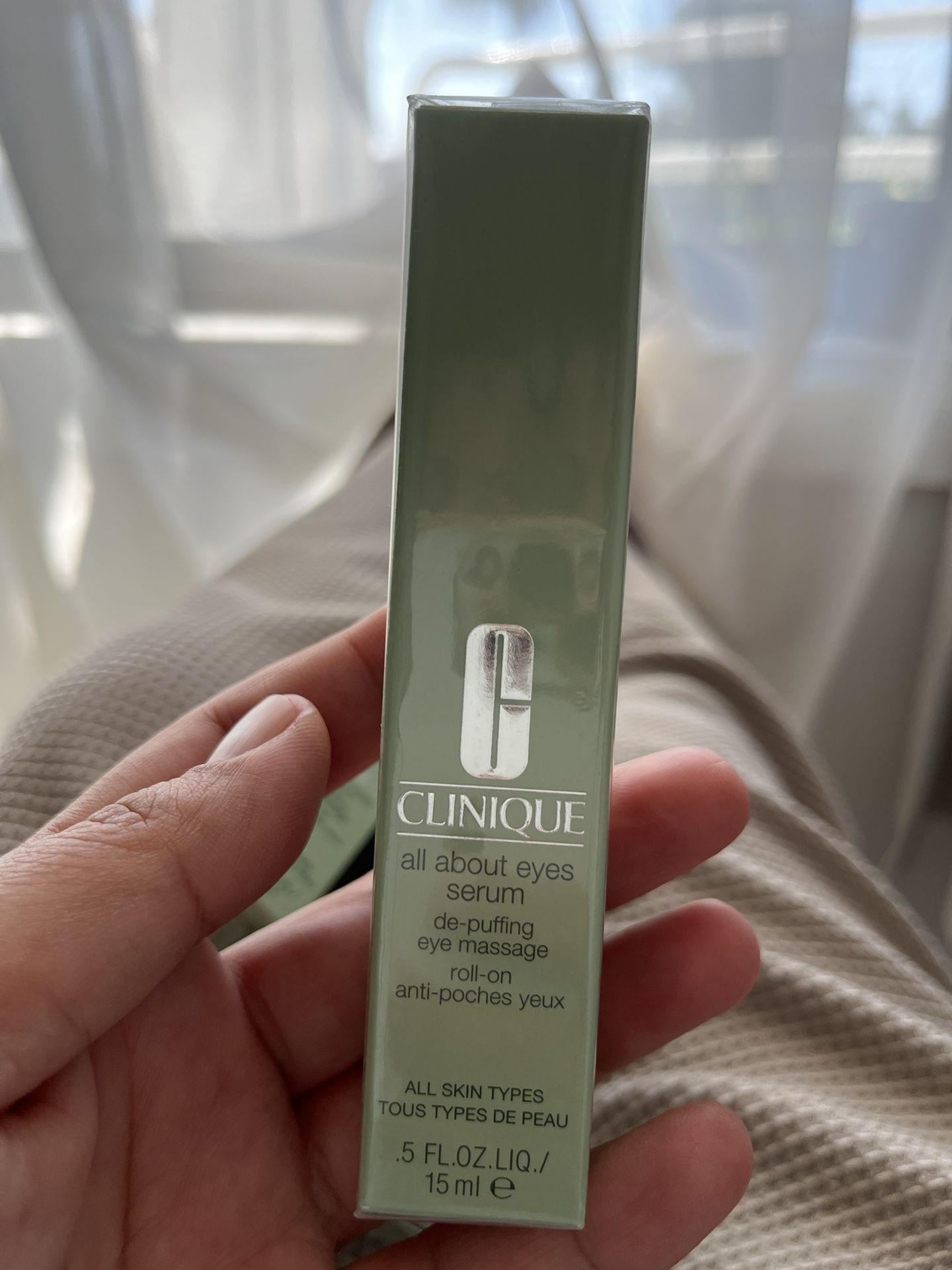 All About Eyes™ Serum De-Puffing Eye Massage