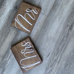 Mr. & Mrs. Table Signs