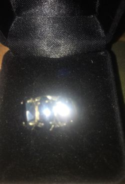 💍Ring with black stones 🌹