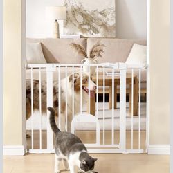 Babelio 29-43” Baby/ Pet Safety Gate with Small Cat/ Pet Door (35th Ave & Bell Rd)