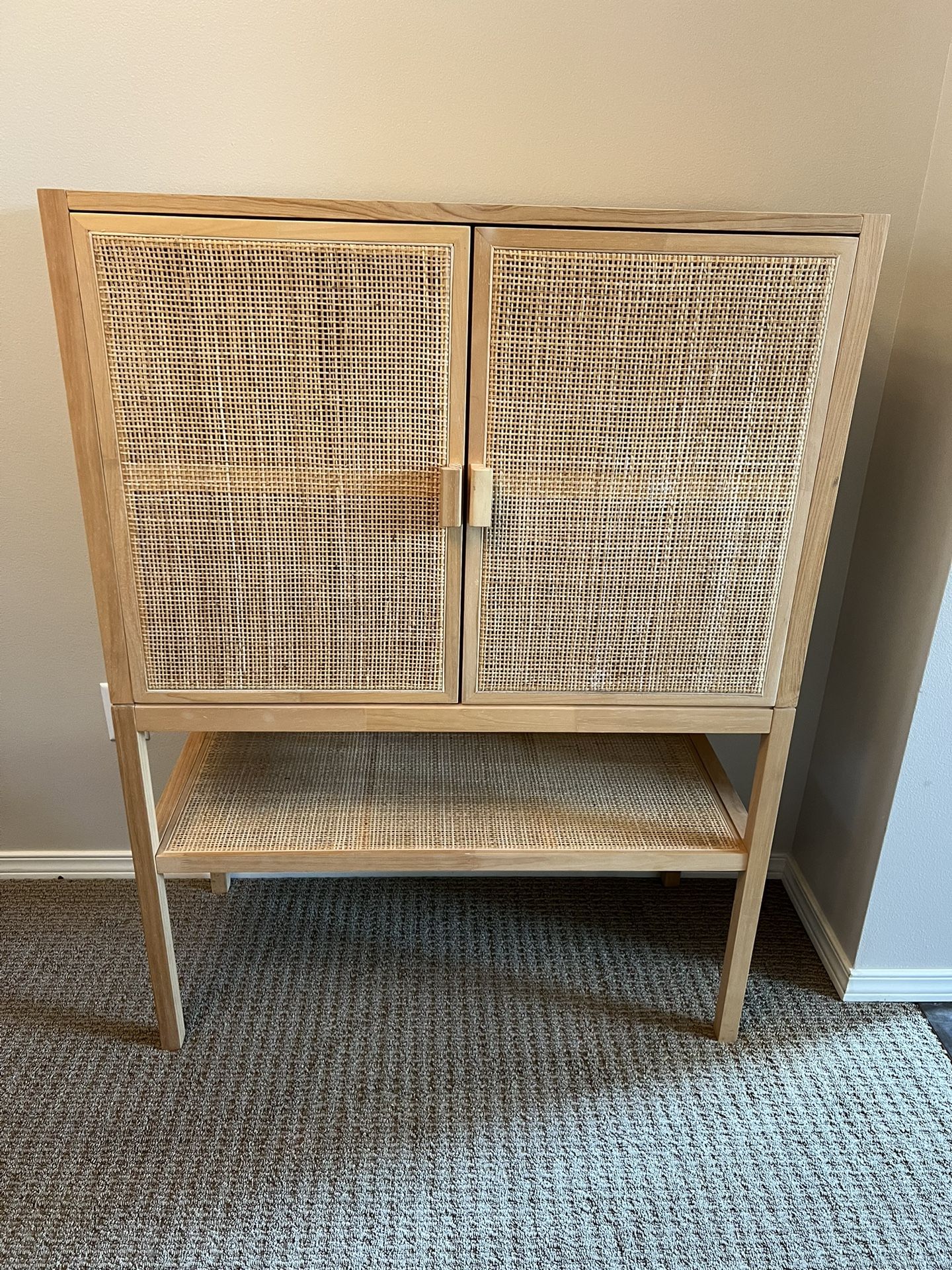 Ratan Cabinet And Shelf