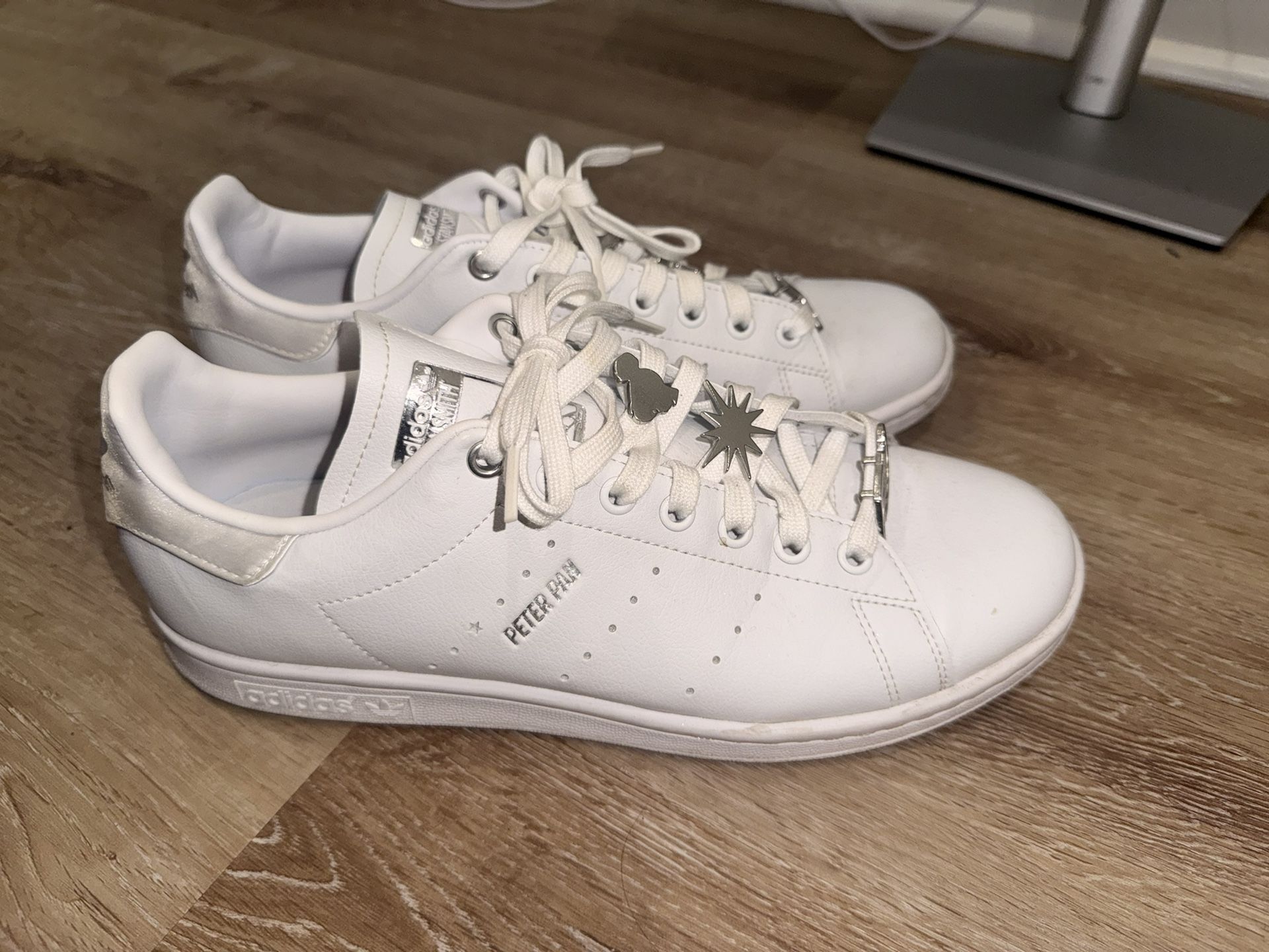 Disney x Adidas Stan Smith Peter Pan