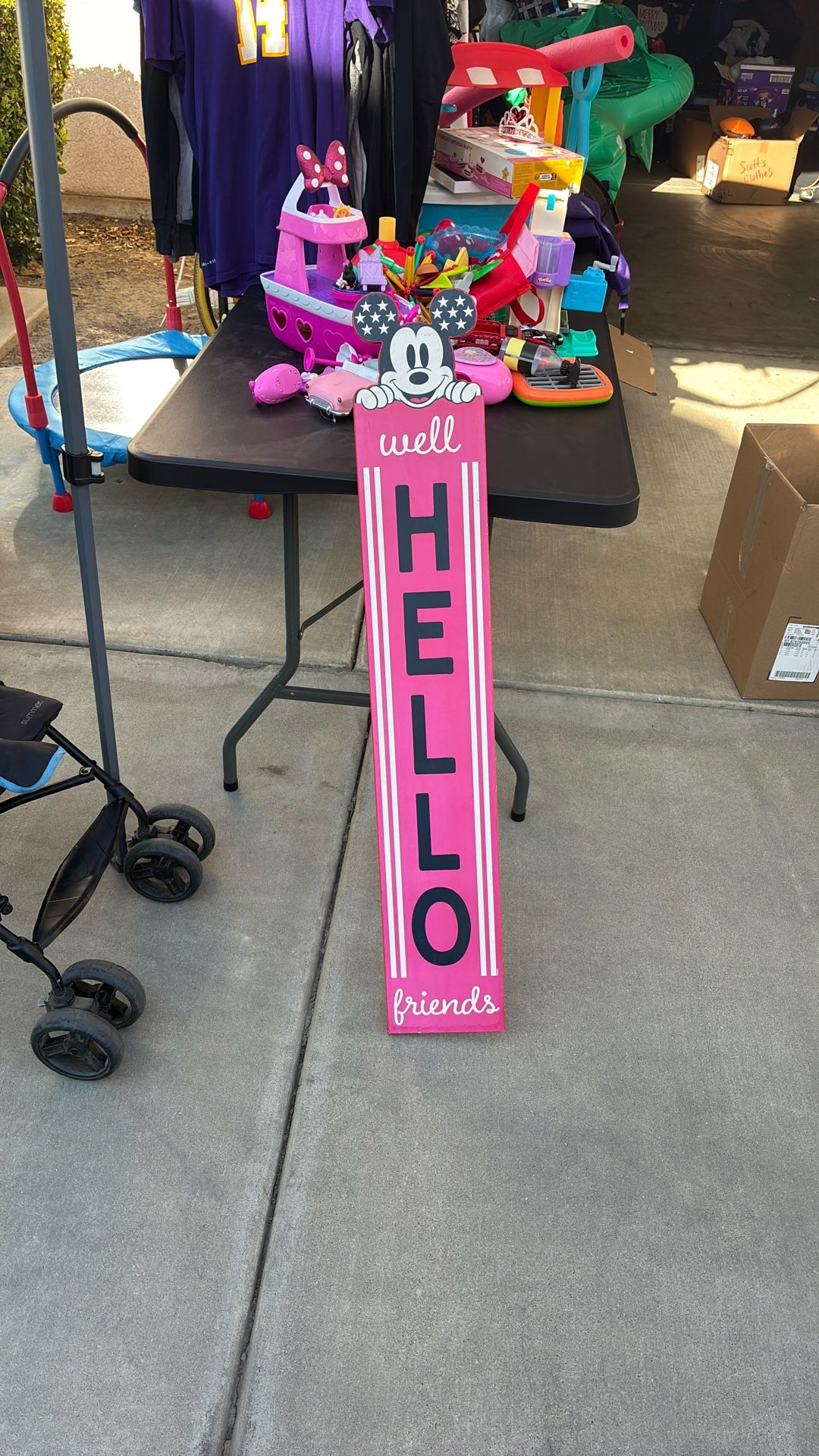 Mickey Welcome Sign