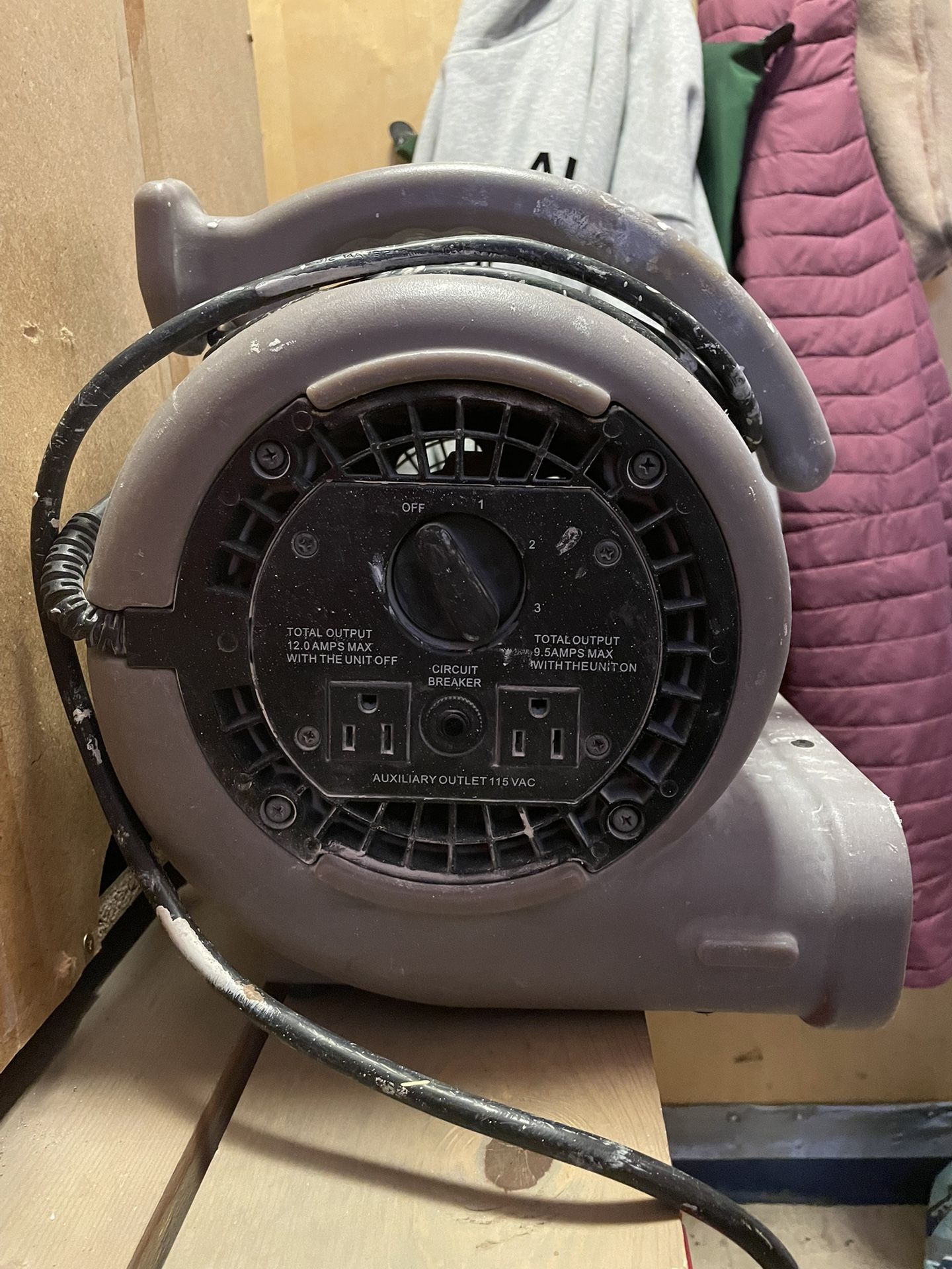 LASKO SUPER FAN MAX AIR MOVER