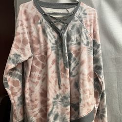 Women’s Size 1X Long Sleeve Tie Dye Shirt