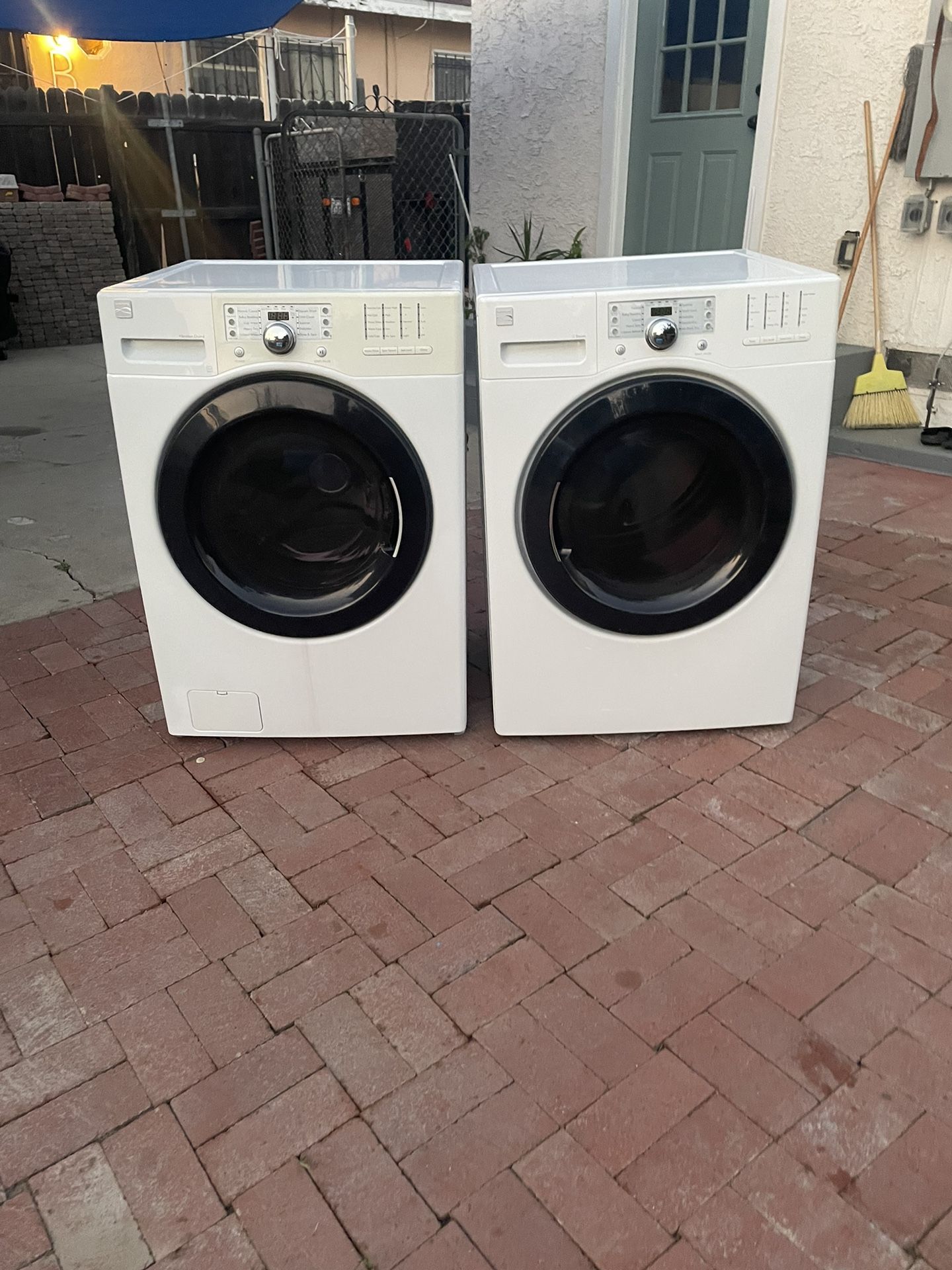 Washer And Gas Dryer 