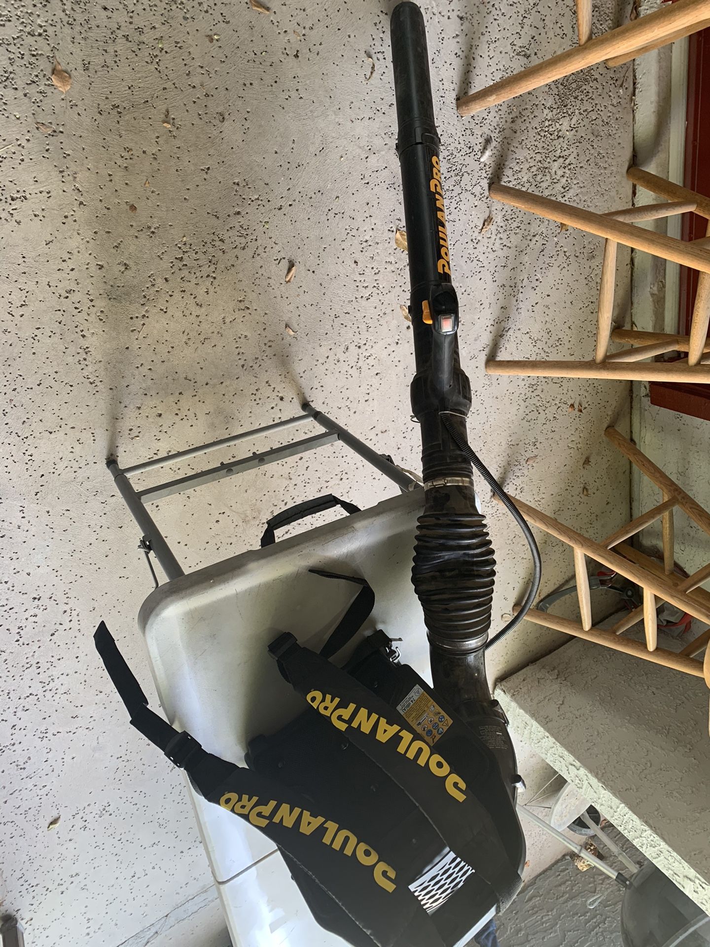 Poulan pro pr46bt leaf blower for Sale in Chandler, AZ OfferUp