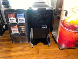 black Lavazza Professional Flavia Creation 500