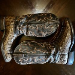 Caiman Boots 