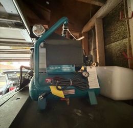Makita mac700 compressor brand new
