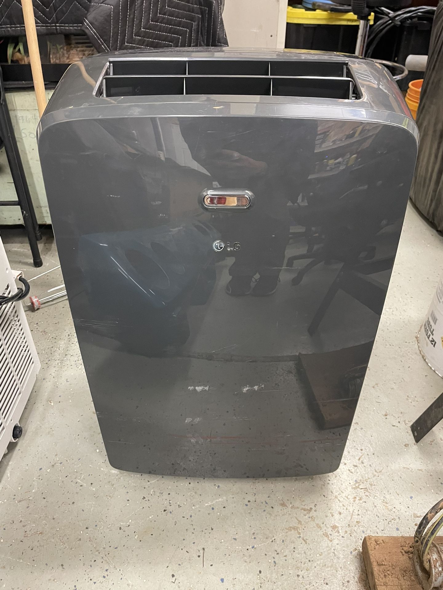 LG Ac Unit Make Offer