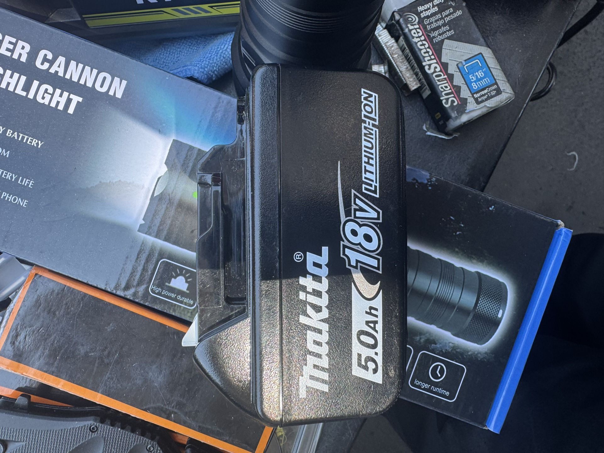 5 Makita Batt