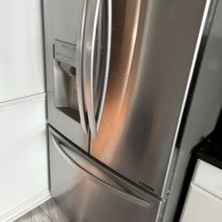 LG 26.3 Side By Side Refrigerator 