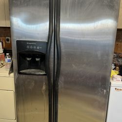 Frigidaire Refrigerator 35 wide  69 tall 32 depth  