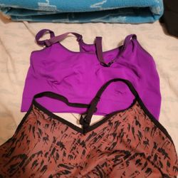 2 Sports Bras