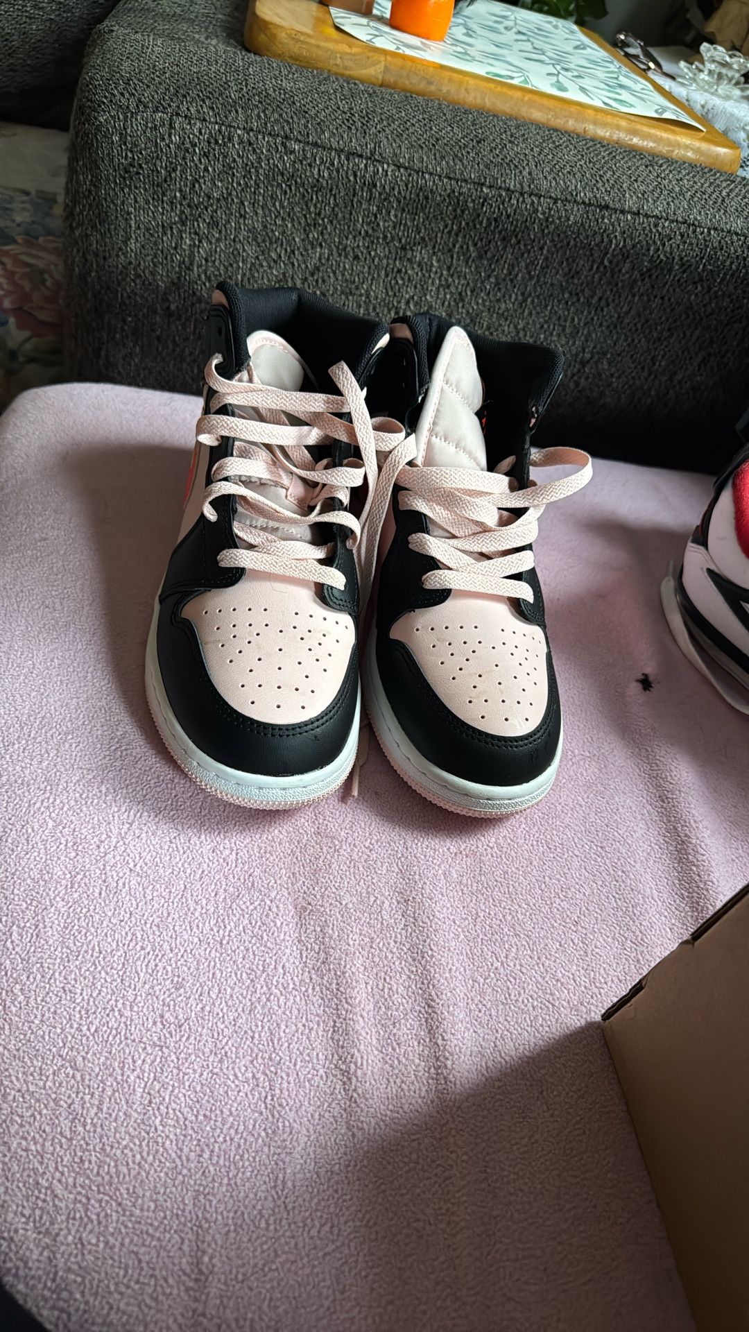 Women’s Jordan’s 1s Size 6.5