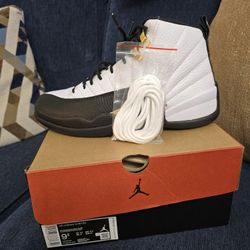 Jordan 12 Royalty