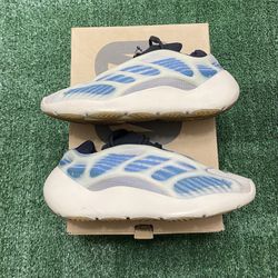 Adidas Yeezy 700 Kyanite eize 10 USED But Clean