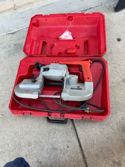 Milwaukee heavy duty corded band saw good condition asking $175