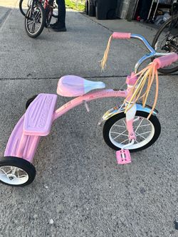 Radio Flyer Classic Dual Deck Tricycle